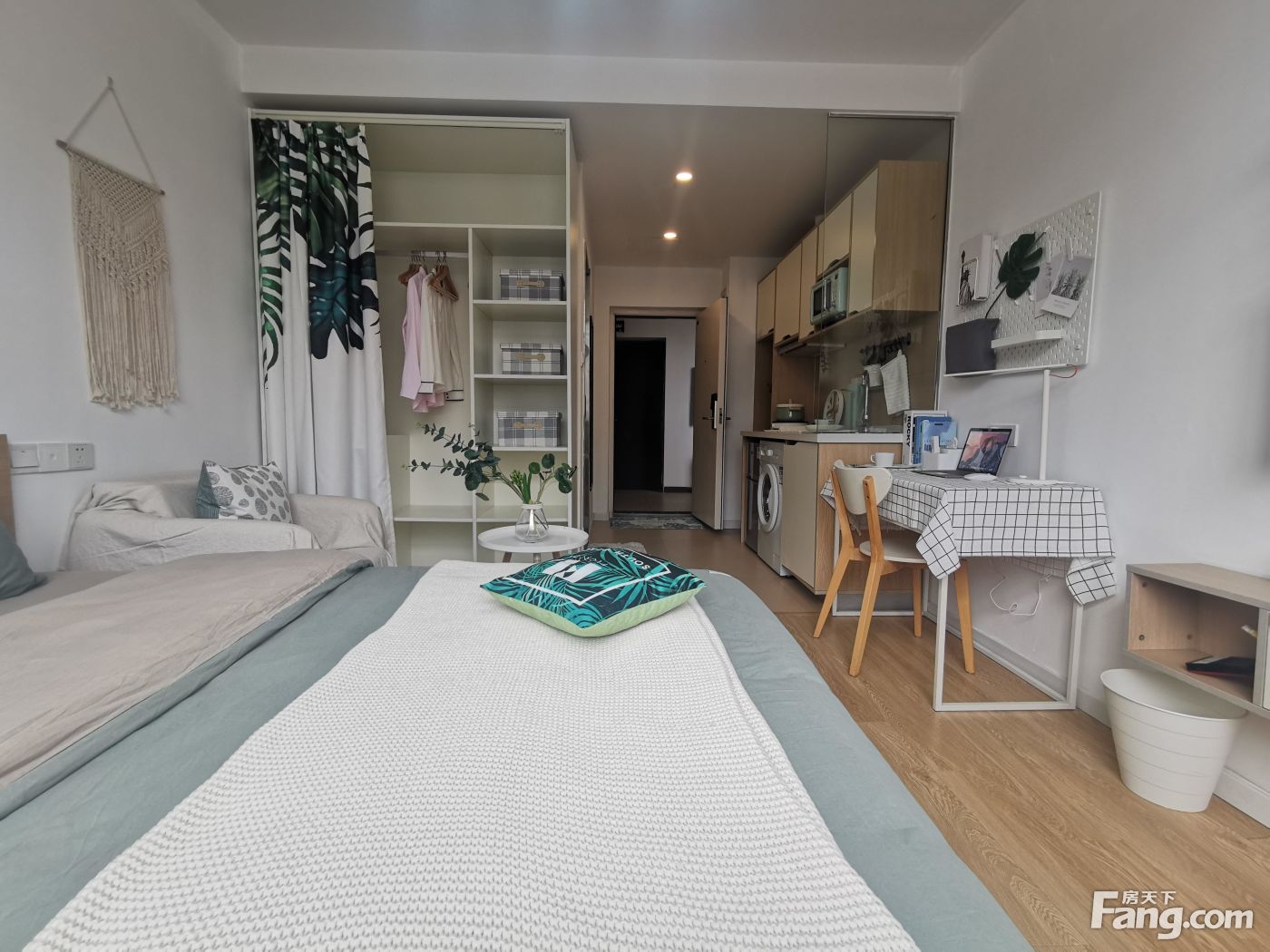 特价急租!0中介!4号线精品好房!干净采光好!