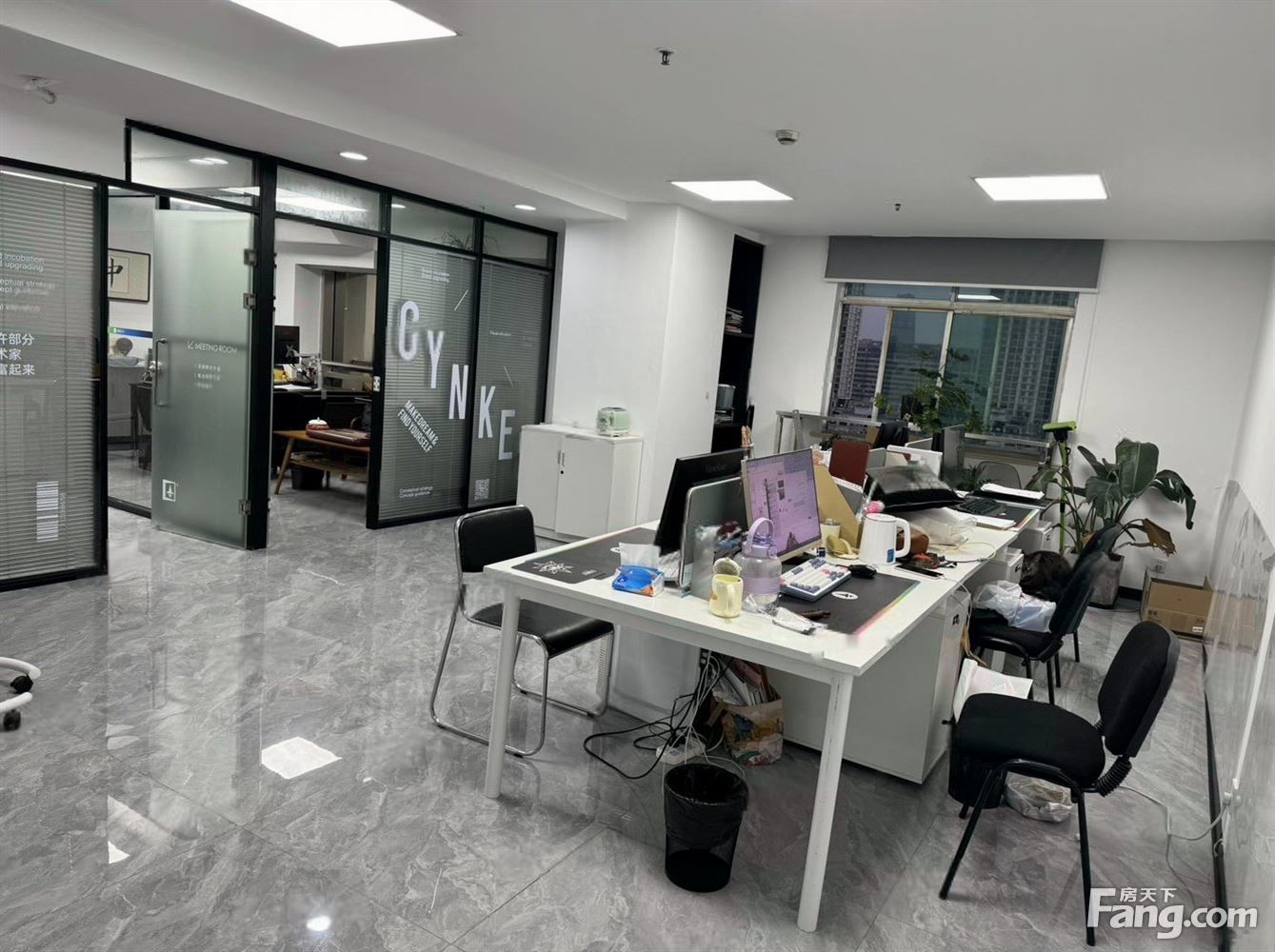 特价!房东直租带家具会展中心大厦125平精装修地铁口可注册
