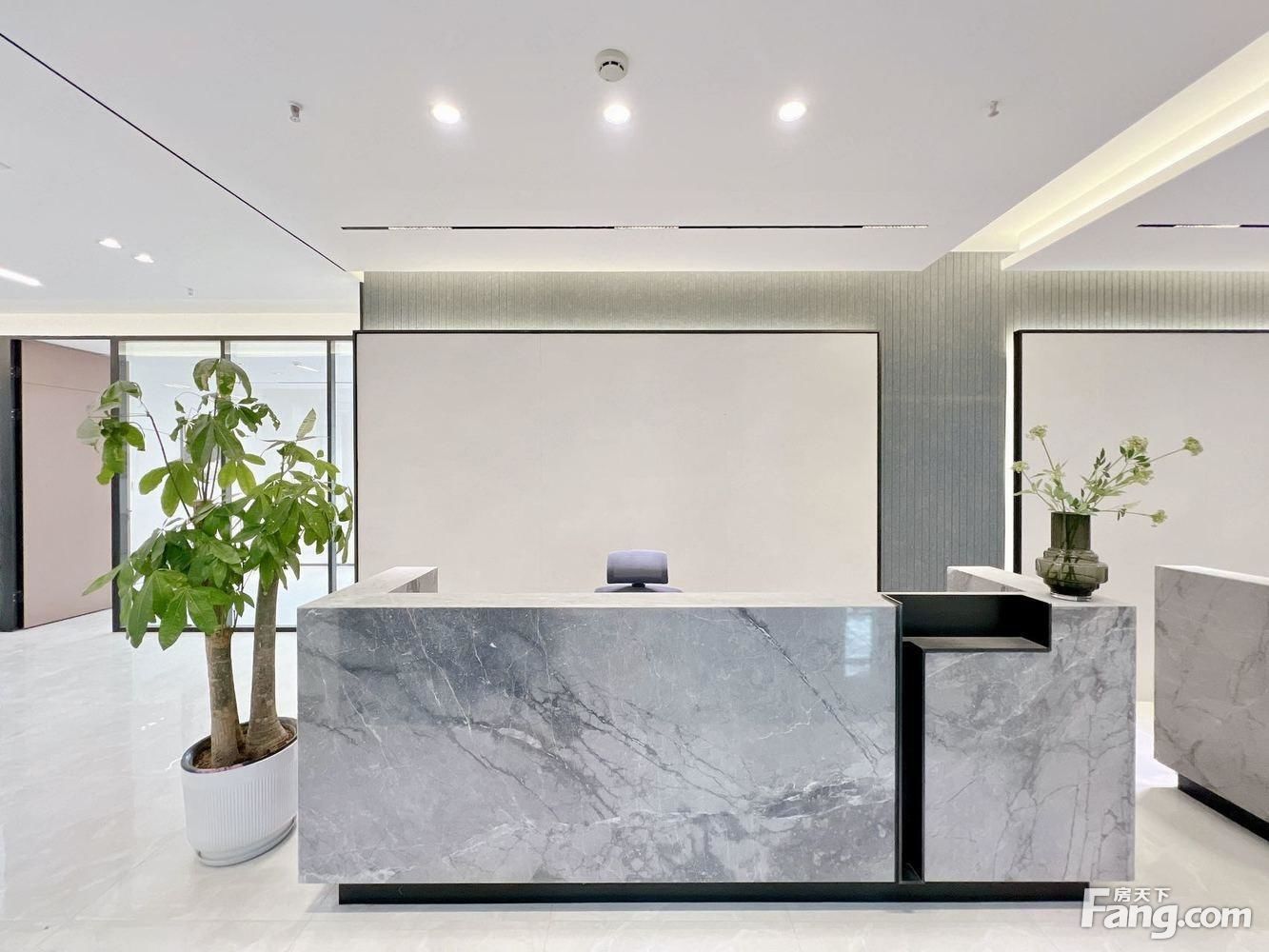 孵化园地铁口丨电梯口精装现房丨金融业聚集地丨楼下可打征信