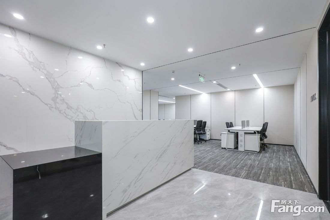 300平米办公室 全新装修 全新家具 需求可定制 物业直租