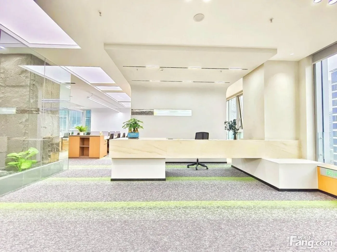 银泰IN99为邻 空中花园深林系 大小面积都可定制装修随时看