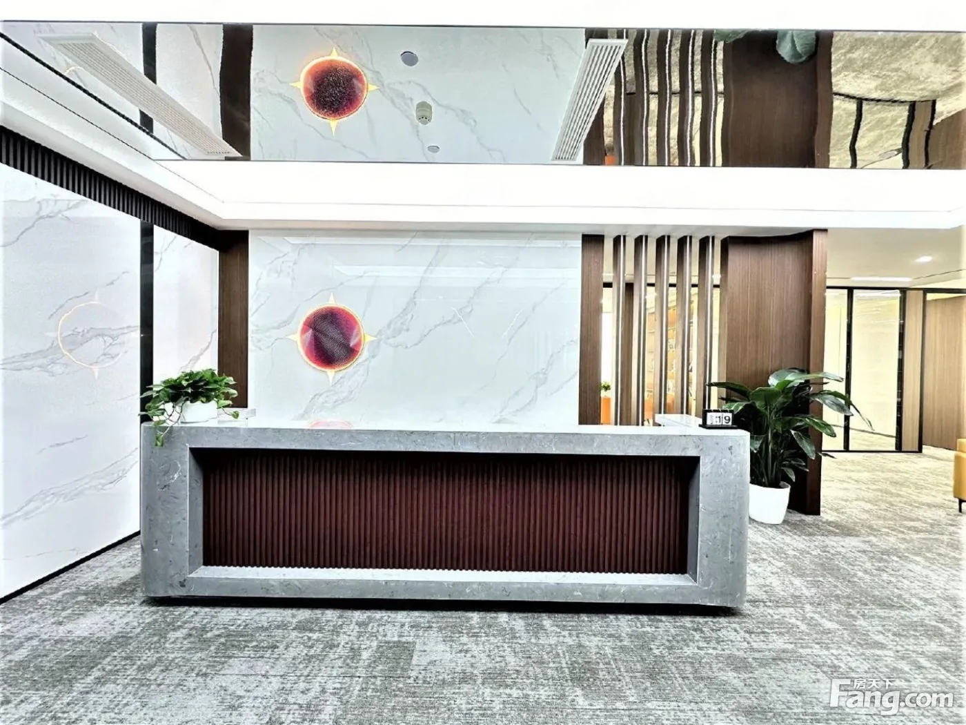 高新国企大楼!三峡大厦5隔间40工位 双面采光·俯瞰天府大道