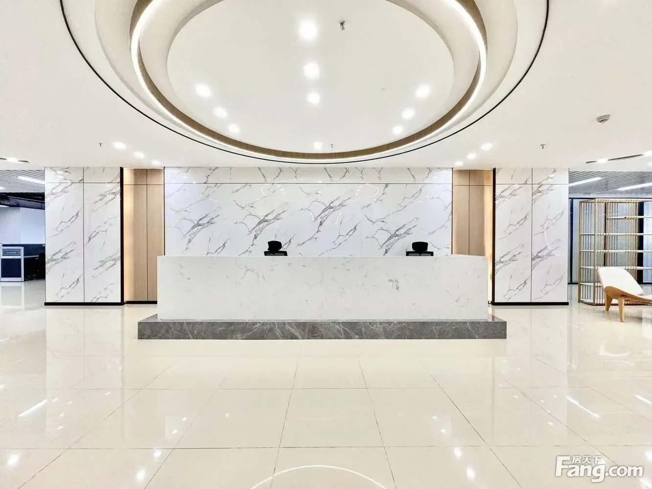 金牛区茶店子!半层10隔间70工位丨双工区大培训室 无加时费