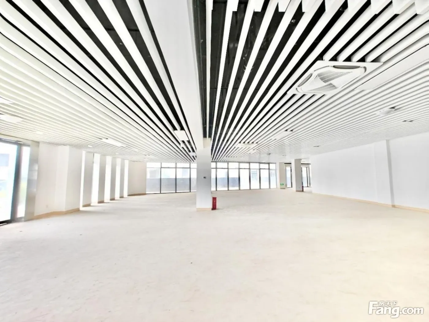 定制精装29.9元!新通大道花园式园区 停车免费·带超大露台