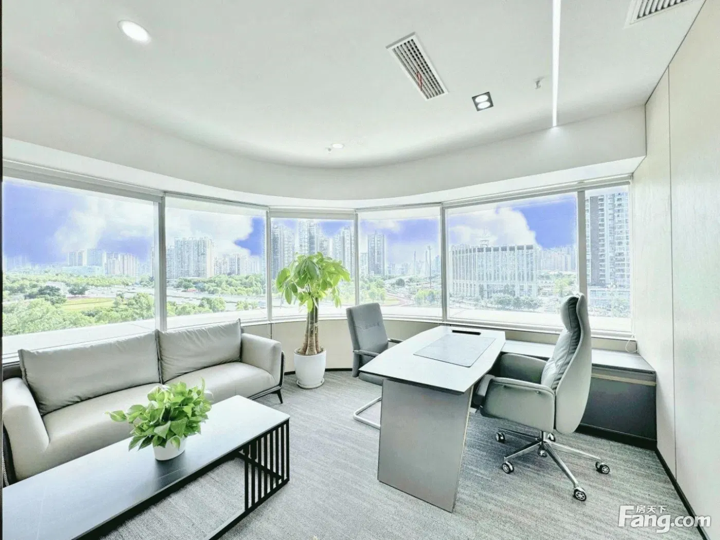 天府新区直降2K(7隔间传媒建筑首先)无加班费 地铁口