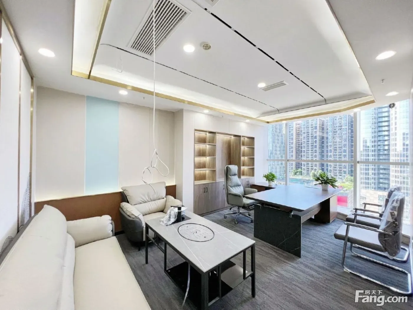 成华龙潭寺!豪装现房通透户型 甲级8隔间50工位 博汇大厦旁