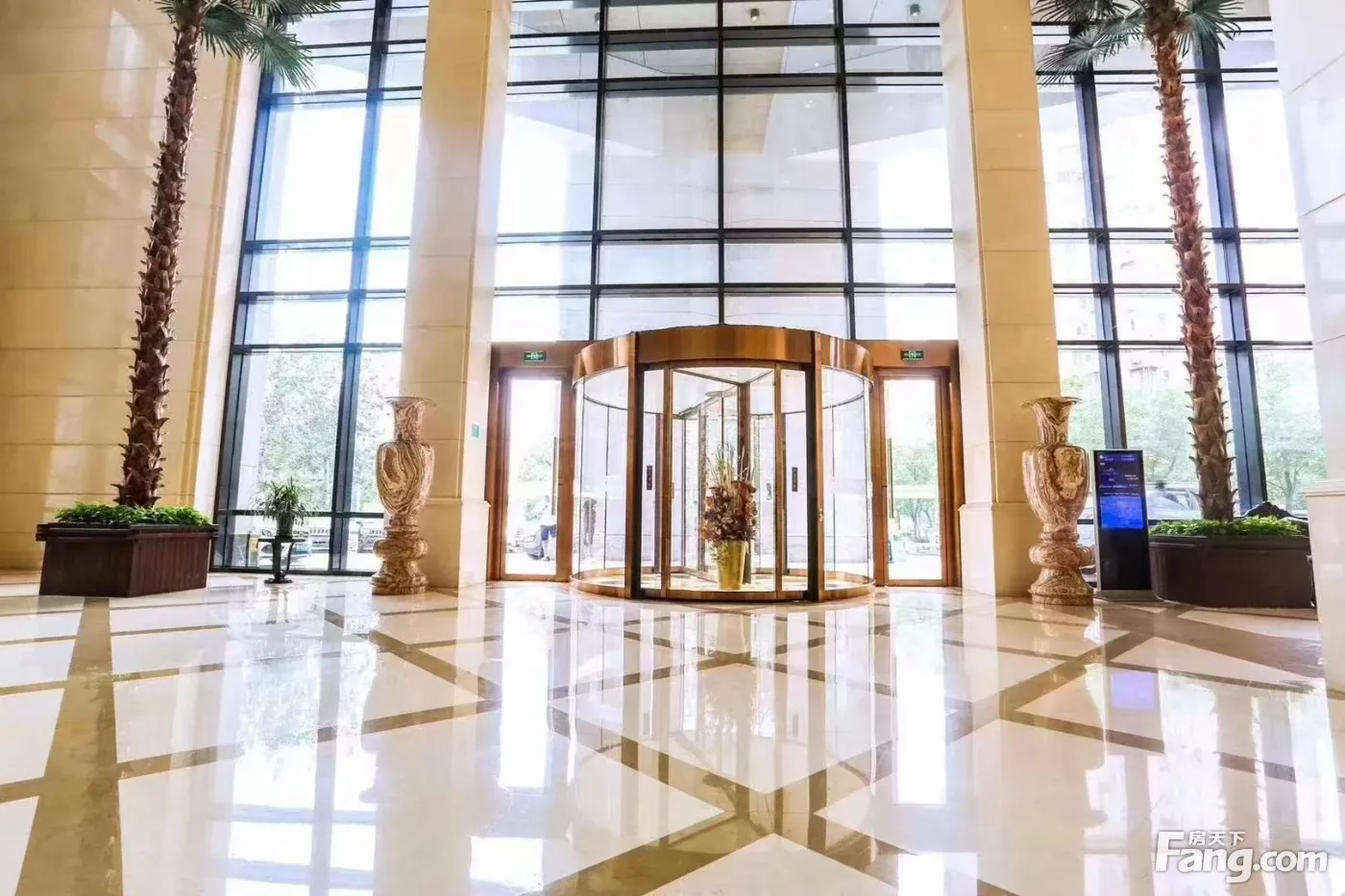 洋桥 角门东地铁 天路蓝图大厦 24H空调 230平 遗留