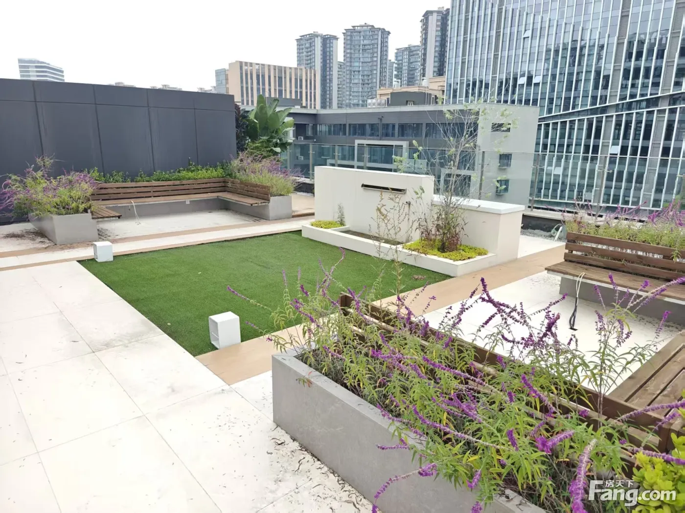 高新区地铁口独栋办公 精装带家具 无加时费 带平台花园