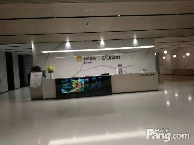 丰台 华润昆仑中心 新推出 精装修 紧邻地铁 免租3个月