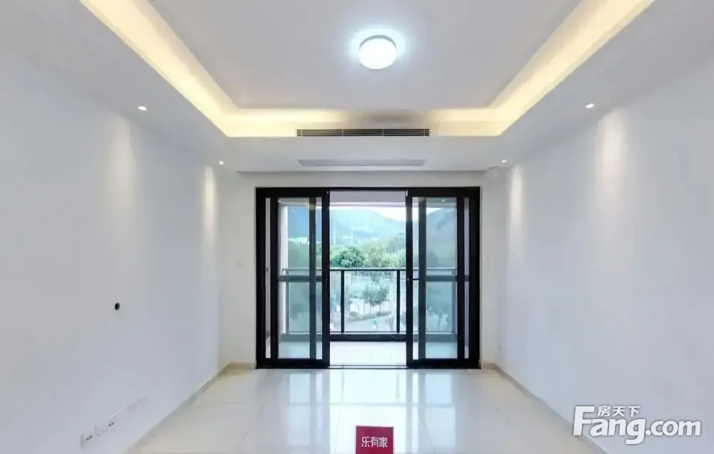 玖龙玺四房,诚心出租。