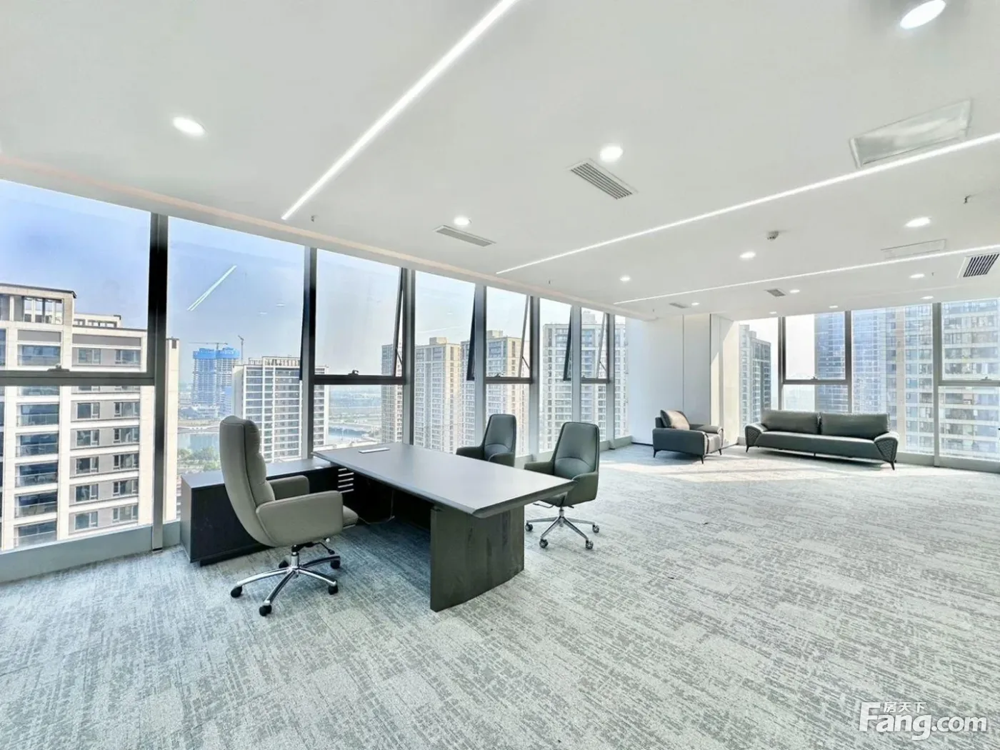 太升南路!超大隔间适配培训·4隔间60卡位·电销教育丨双采光