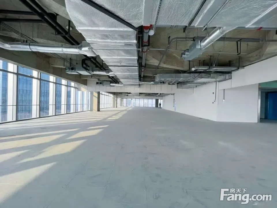 超甲无中介费!金融城清水精装整层!视野采光四面无遮!集团总部