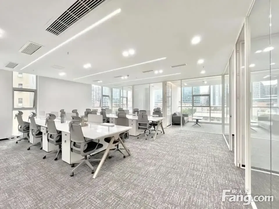 总部产业园·精装200平·拎包入驻丨无加时费·5隔间双面采光
