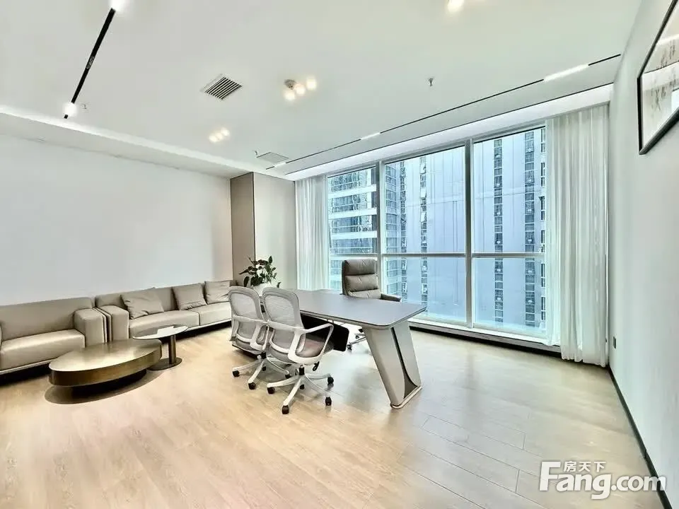 传媒直播现房!6隔间16工位艺术豪装!东门大桥地铁口!春熙路