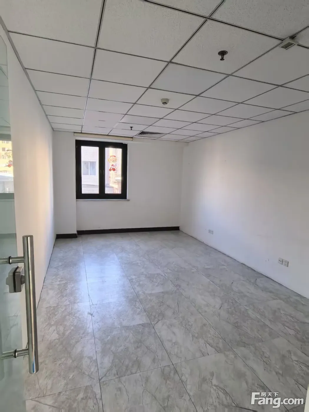 知春路牡丹园!牡丹科技楼30平40平50平60平开间可注册