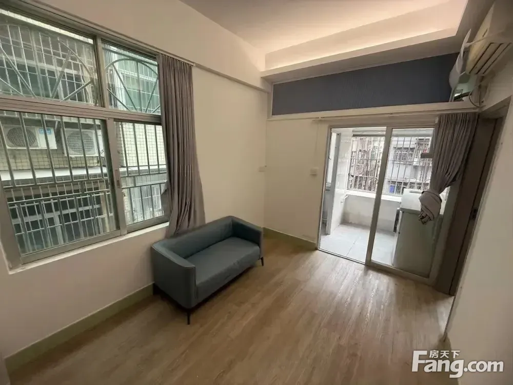 5号线灵芝地铁站附近一房一厅,采光好,民水民电,押一付一