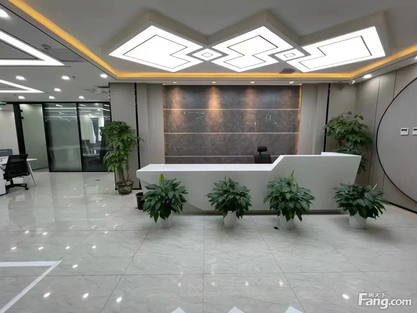 开福区CBD地铁口 24H空调 泊富国际 绿地中心富兴金融