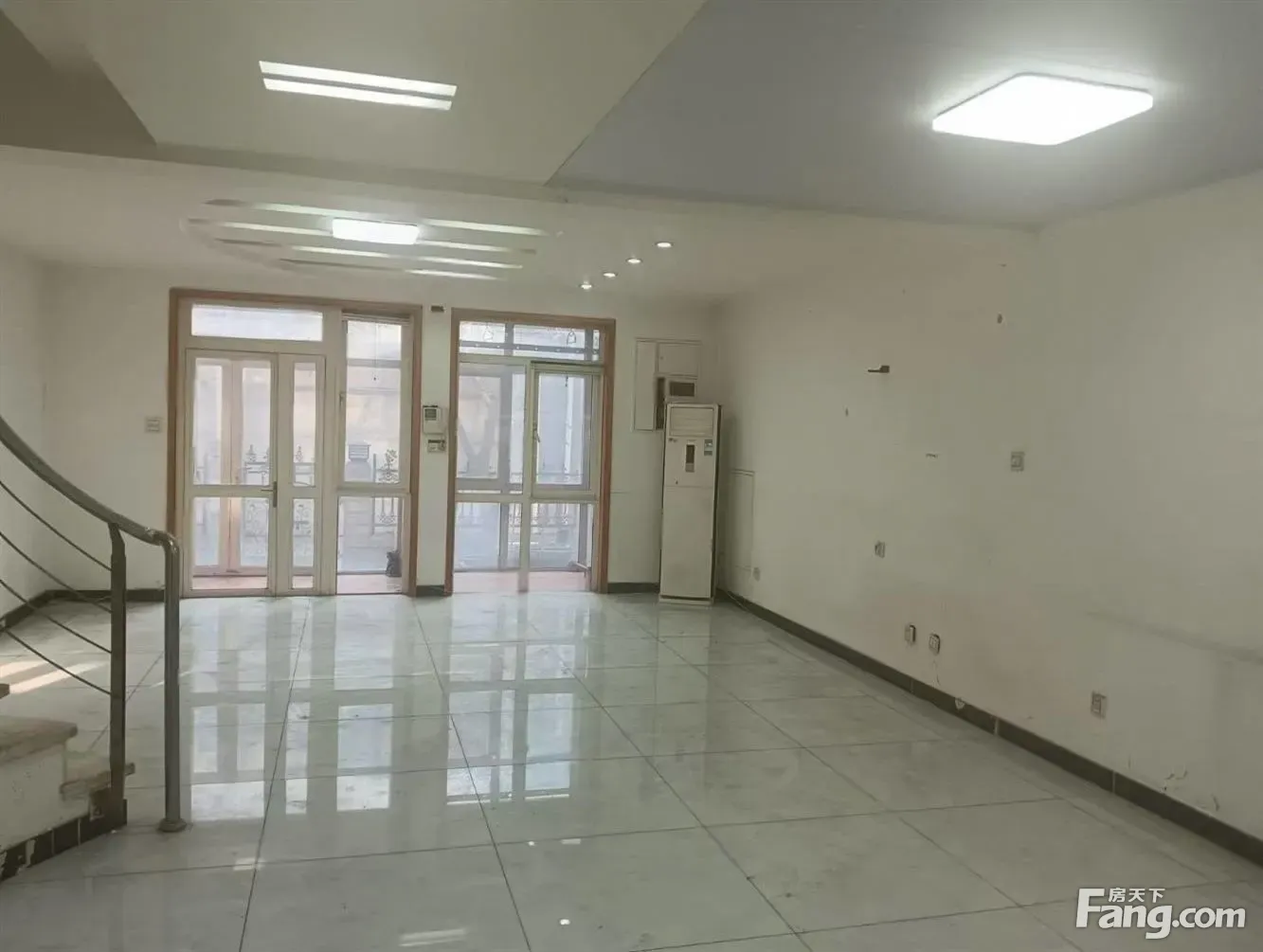 河西梅江新出别墅带车位带院子停车方便