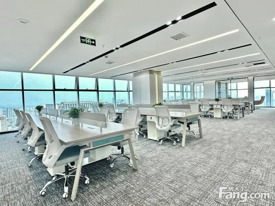 全景落地采光·7隔间50卡位户型丨东南朝向丨地铁口·蜀都中心