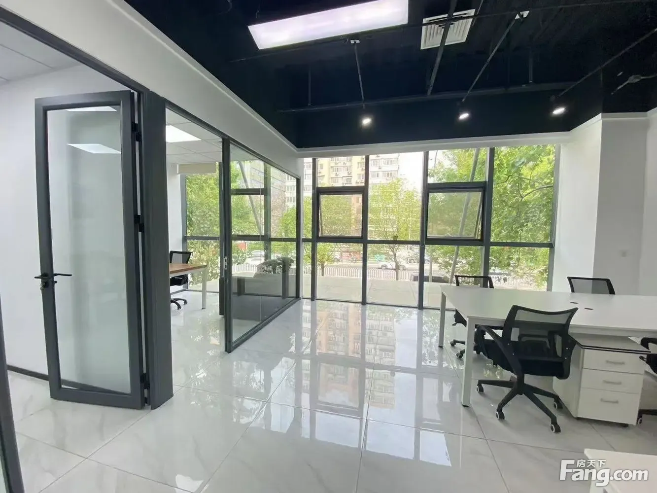 业主直租无中介独立小面积办公室可注册代收信件银行核查