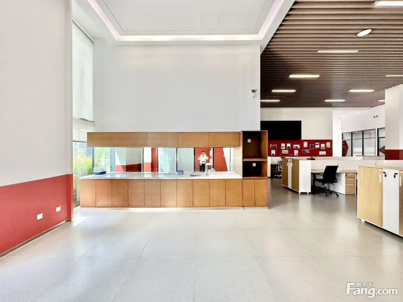 6米层高!临湖独栋可冠名!带超大露台 视野无遮挡!无加时费