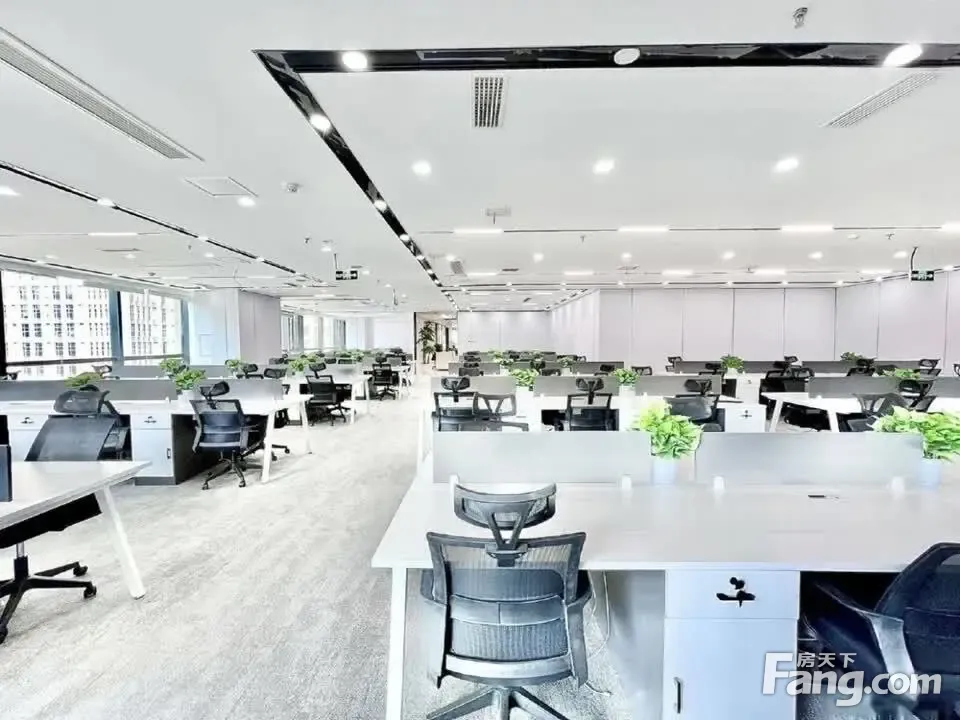 110人工区丨电梯口现房丨带休闲露台丨独立空调丨电商教培科技