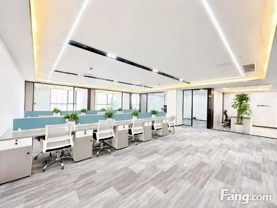 正对电梯口丨地铁口35元精装房!免租一个月!4隔间34卡位!