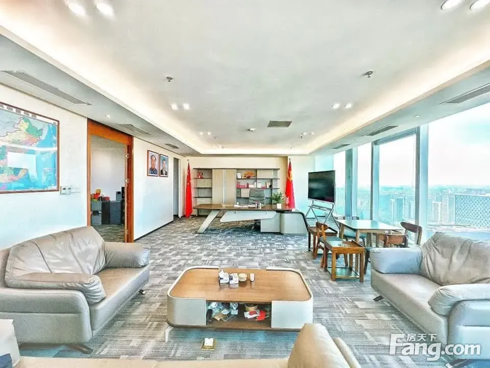 城南地标!豪华装修9隔间30卡位!天际视野丨银泰中心·拎包入