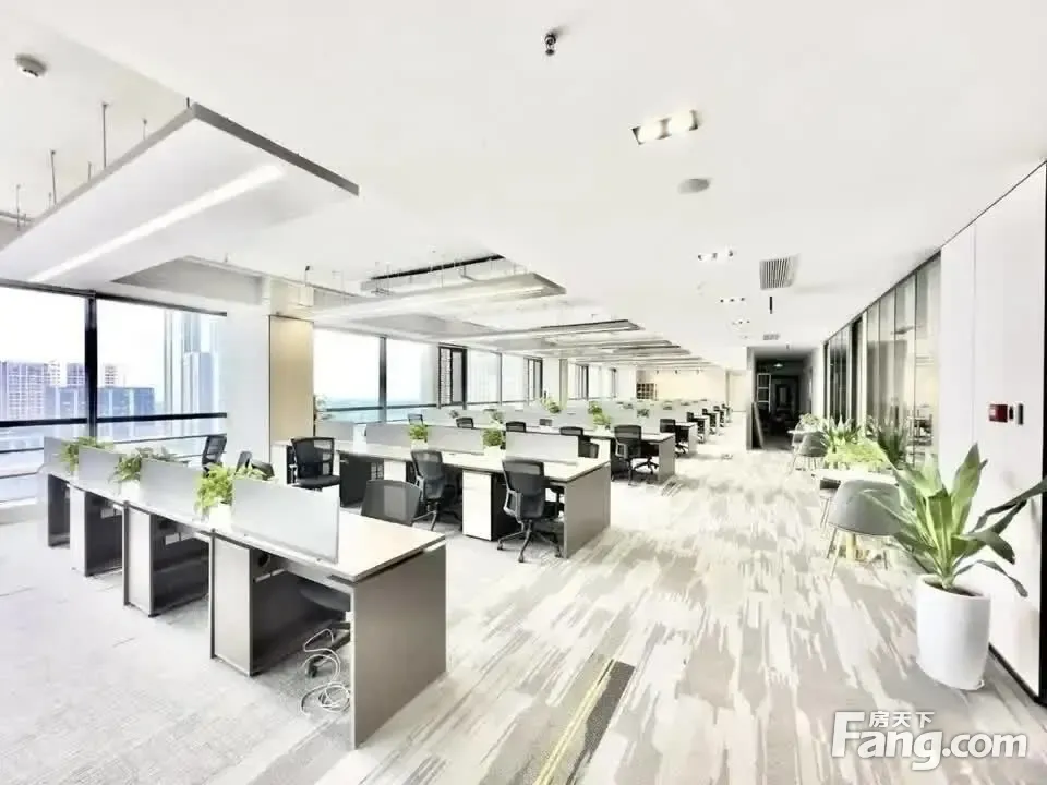 软件.芯片.科技企业!50人大会议室!精装修7隔间70卡位!