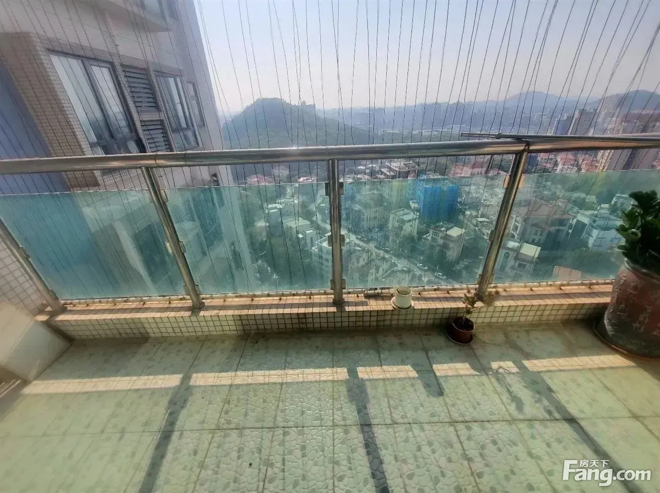 地王广场明珠广场大三房130多平