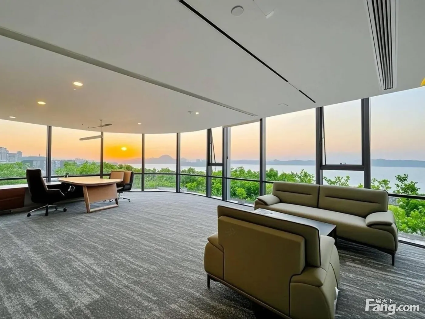 兴隆湖地铁站 看湖景!8隔间40工位 超大老板间 环行观景面