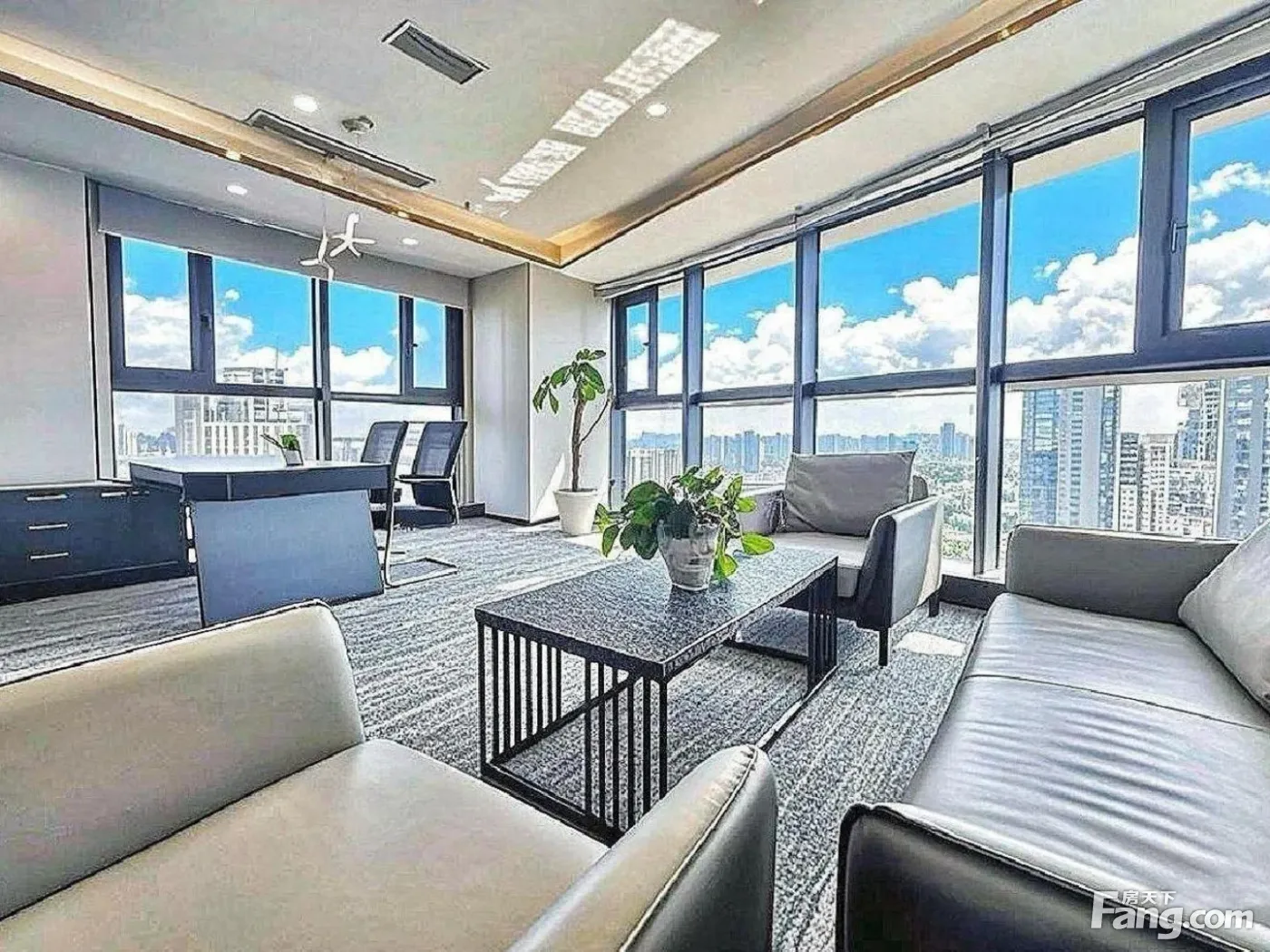 高区精装半层!限时特价20元丨10隔间40工位丨龙潭寺地铁口