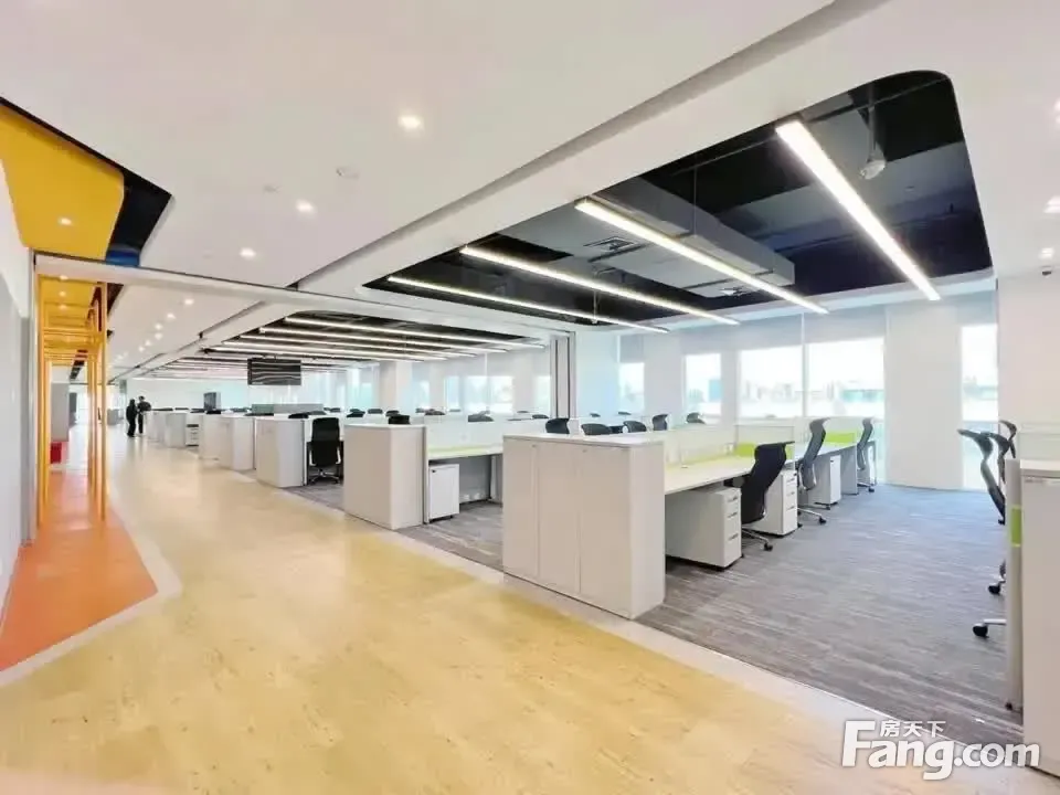 科技·软件开发园区!41元精装现房!120卡位大厅!无加时费