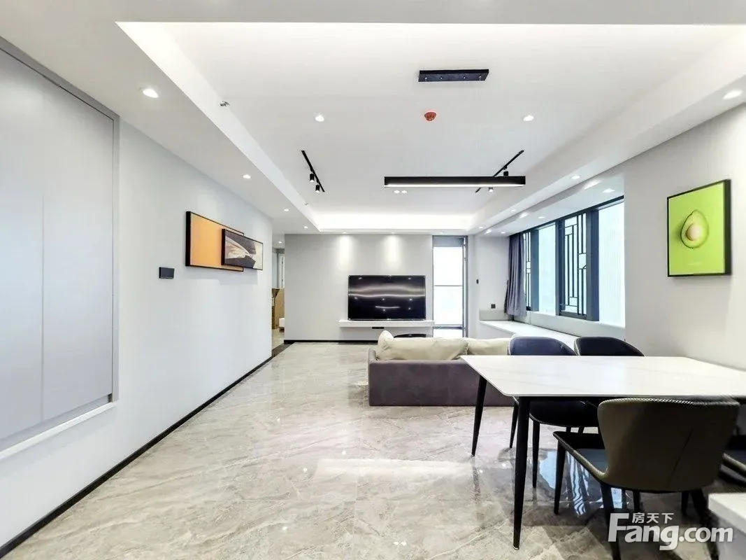 新出|新天鹅堡三期|观湖景4房|急租|侨城地铁口|高层拎包住