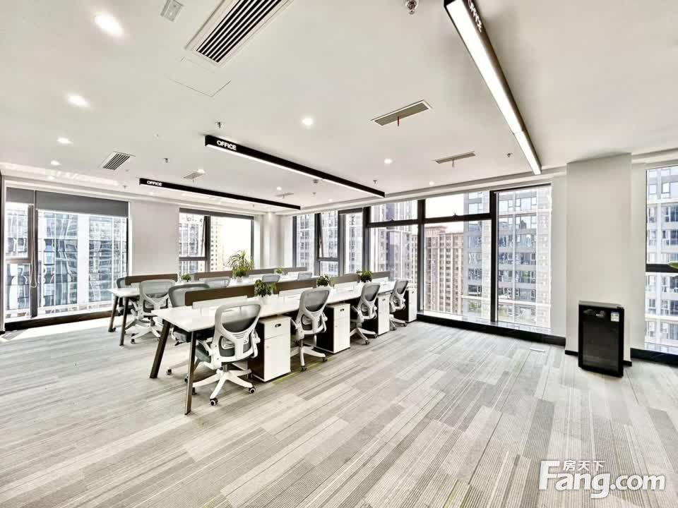 精致小户型·双面采光丨4隔间24卡位·西南财大商圈丨近地铁口