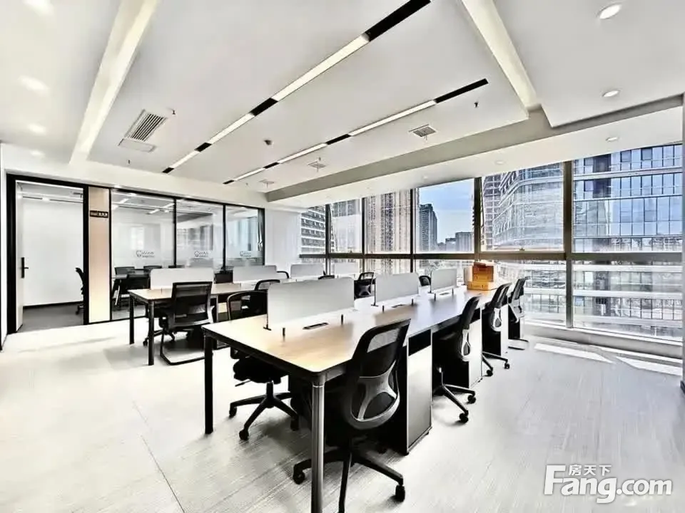 新川39.9元特价 双采光户型4隔间20工位·正地铁口·博雅