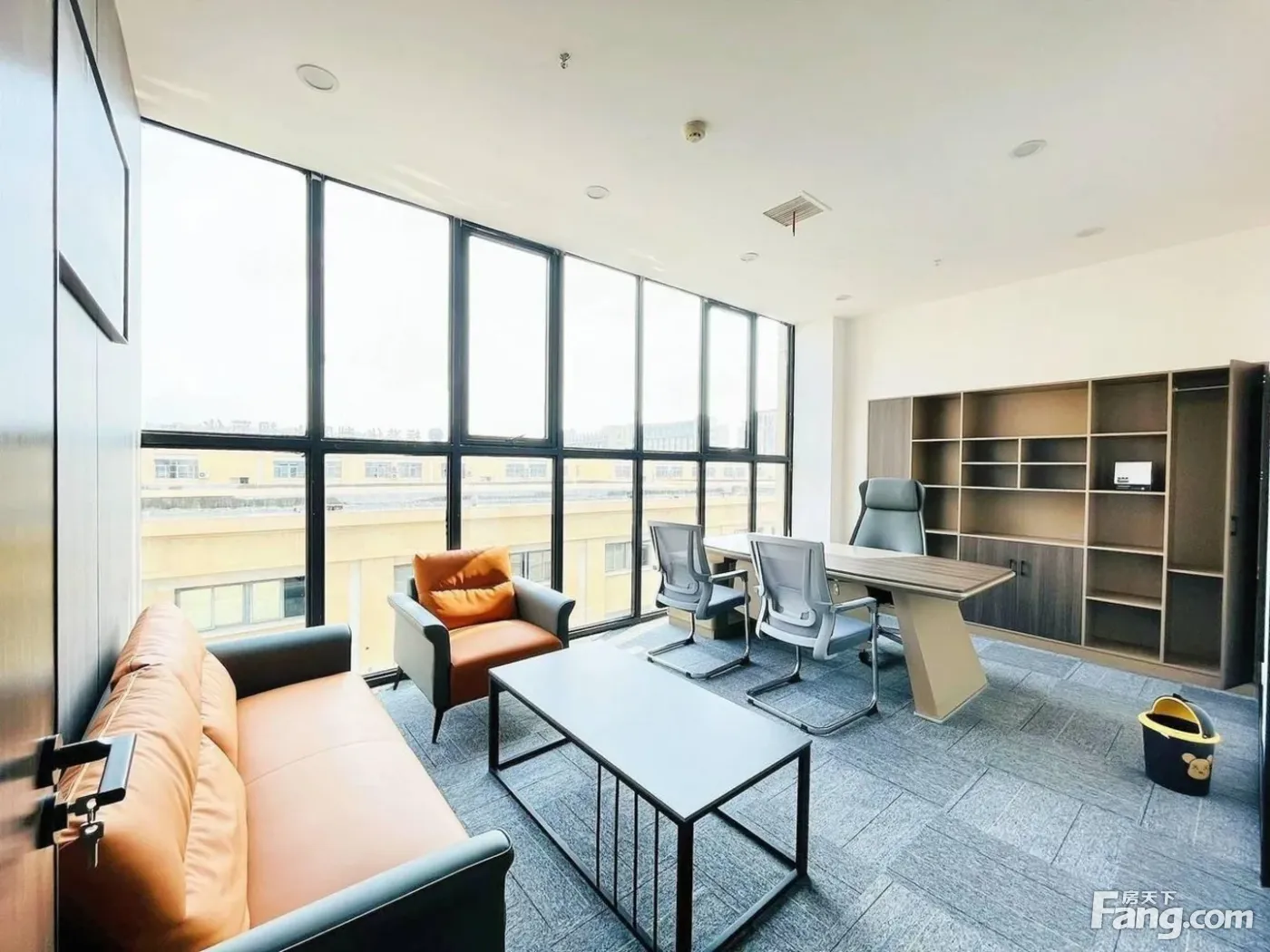 双流高性价比丨30元含物业!3隔间20工位带家具!拎包入驻