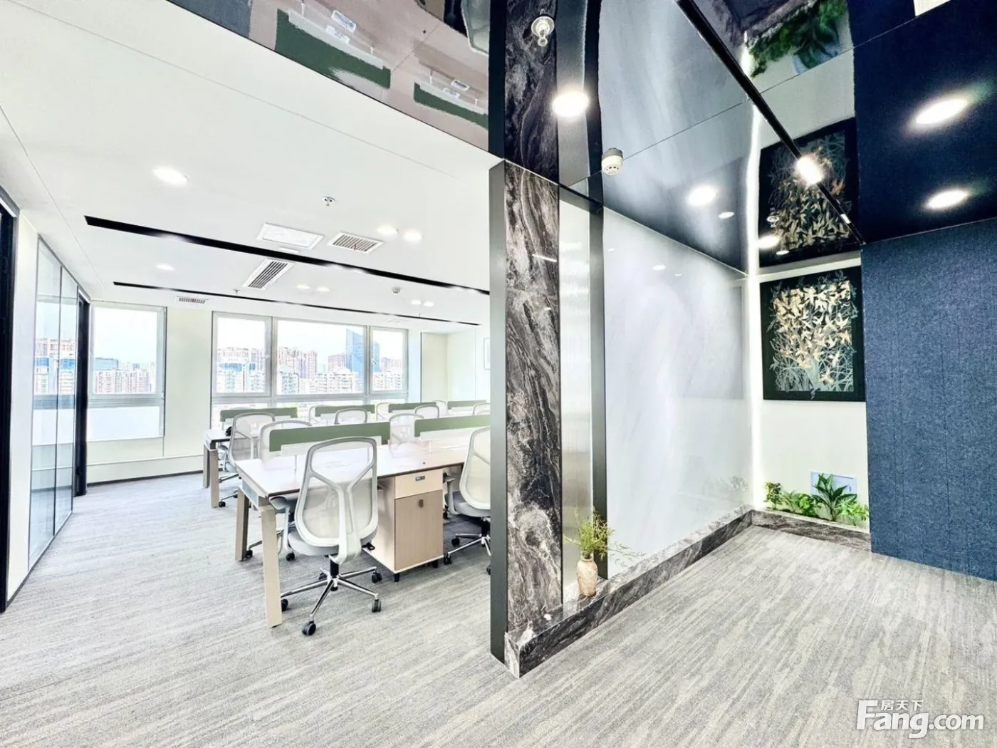 创业小户型·桐梓林商圈丨3隔间16卡位·租金7K丨拎包入驻!