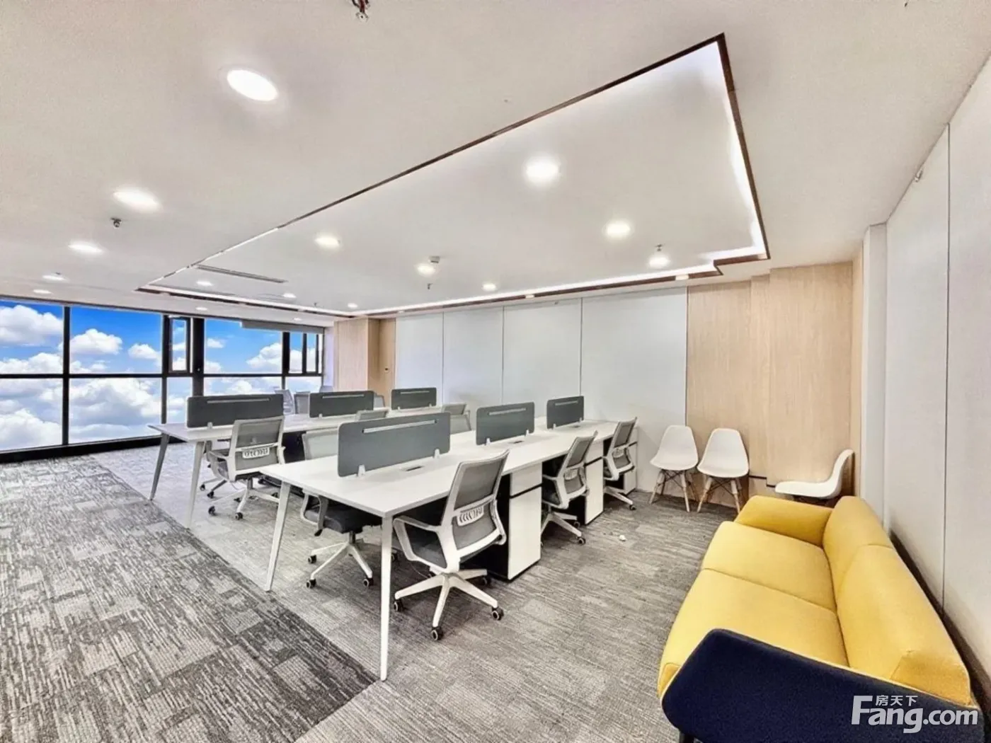 人民北路!成熟商圈双地铁丨初创户型2隔间18工位!24H空调