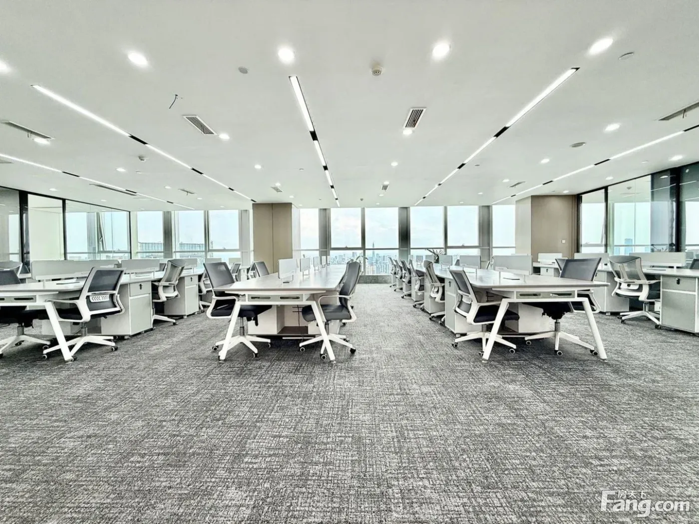 东郊记忆 丨24H空调全套家具丨7隔间60工位!龙湖万科商圈