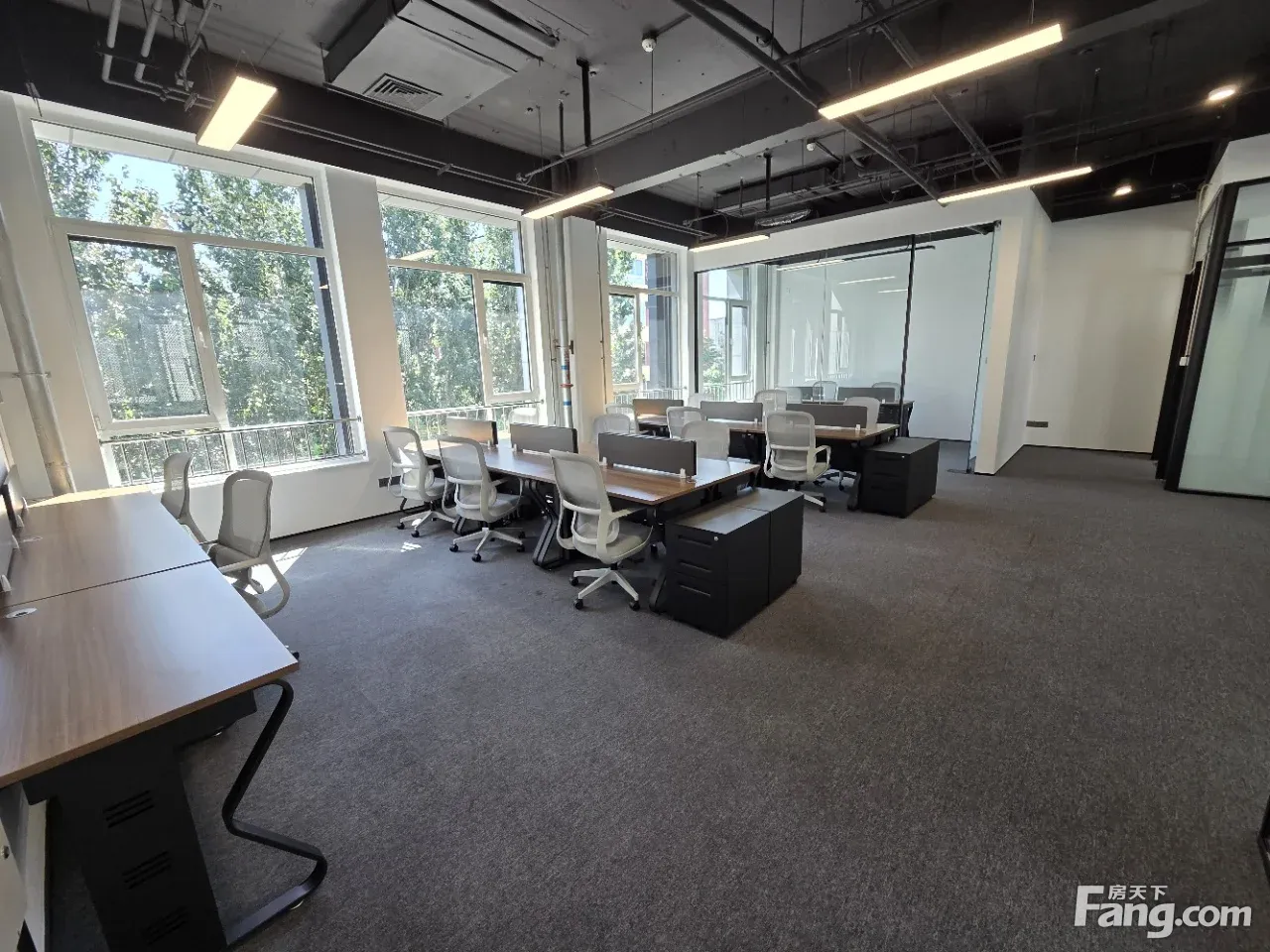 昌平首开龙街 小户型150平 干净 精装修带家具 采光通透!