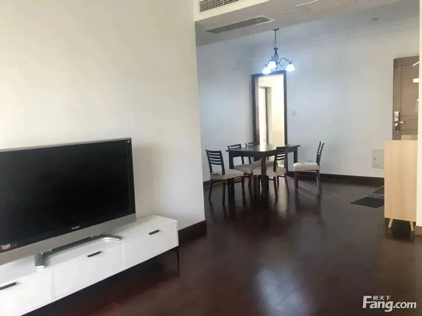 季景铭郡交通便利拎包入住出租有钥匙