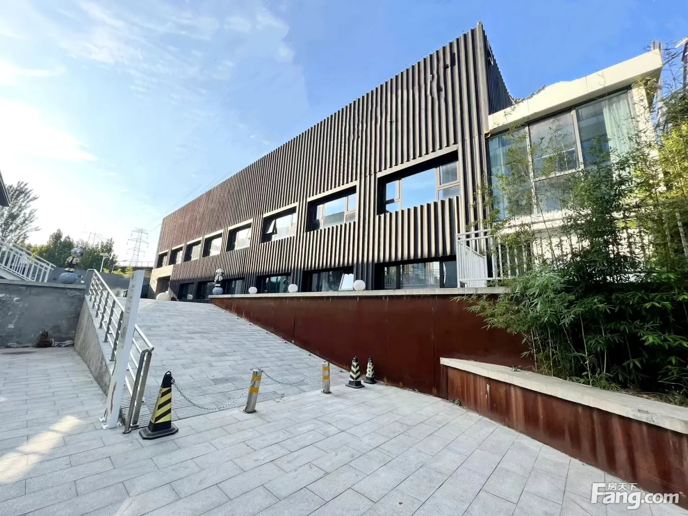 四惠东临通惠河独栋带丨有自己的大丨精装修可分割200