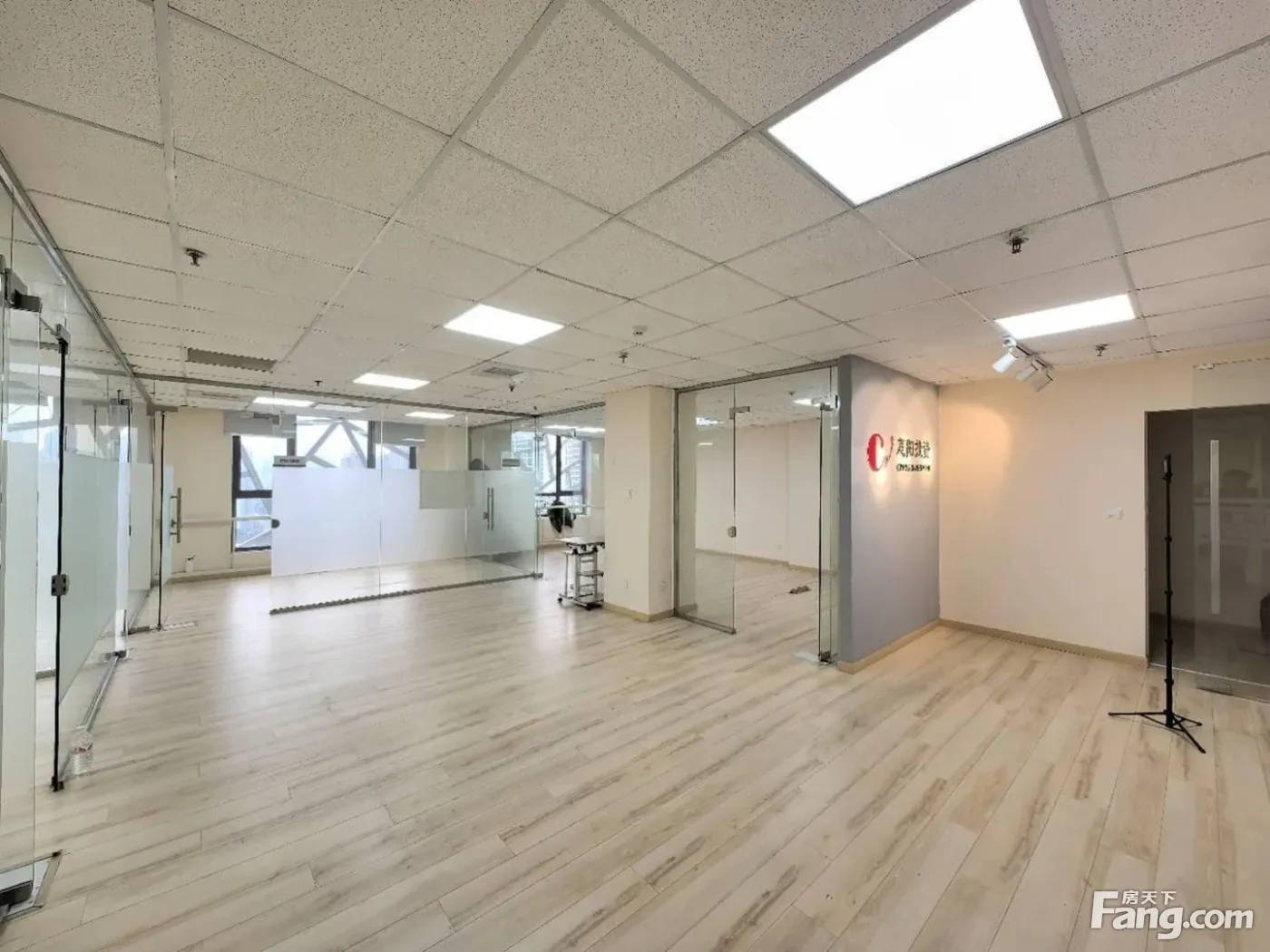 源深体育地铁口 业主直租 鄂尔多斯艾力大厦 独立空调