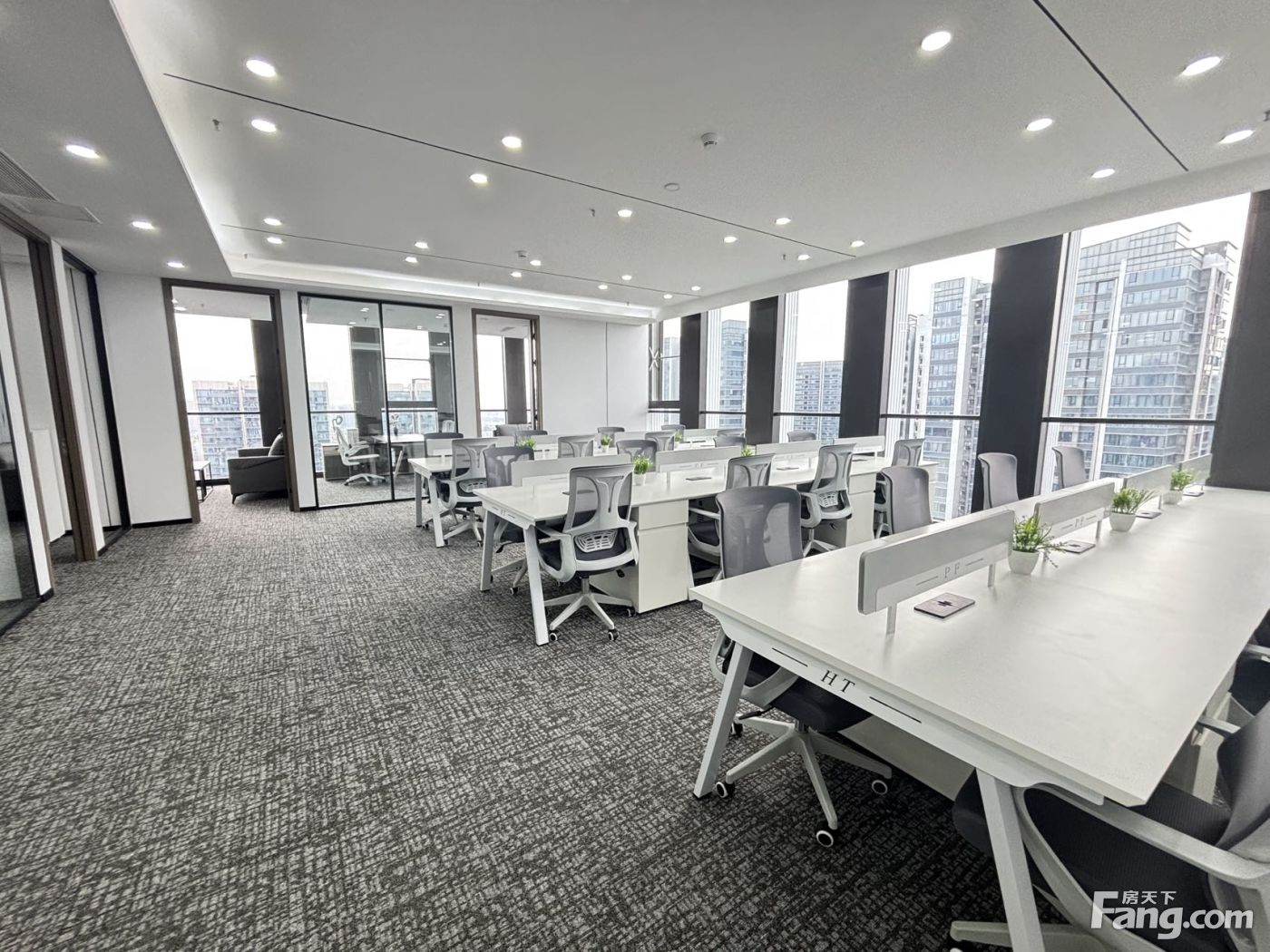 茶店子地铁口!时代中心-4隔间30卡位-甲写品质金牛公园配套