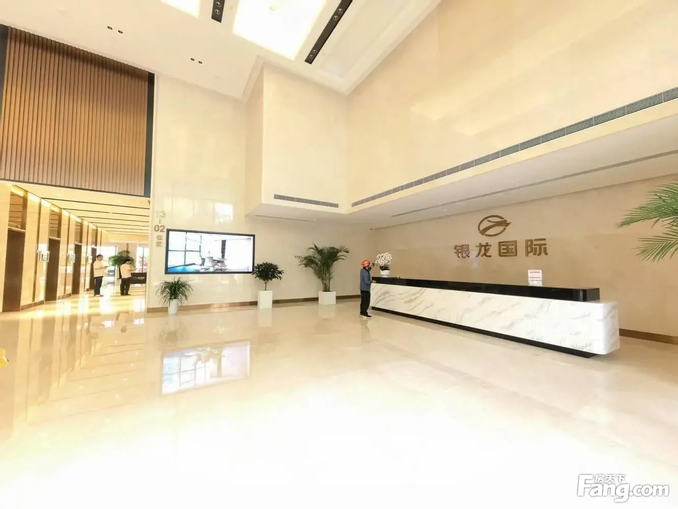 银龙国际丨28元特价出租丨可押一付三丨公摊小丨开发商直租丨