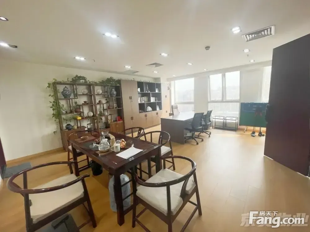 东四环 大成国际 南向 精装带家具 邻金长安大厦 合生汇广场