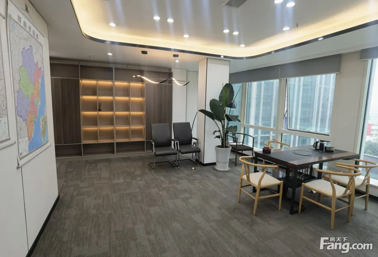 四面环水聚财复地金融岛精装带家具5隔间20个工位
