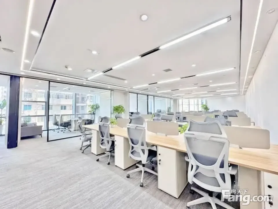 正对电梯口·6隔间40卡位丨适金融接待企业·留學教育丨骡马市