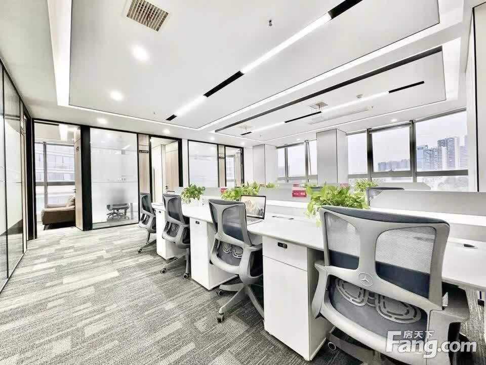 北三环金周路·4隔间16卡位双面采光!地铁口·家具全带!现房